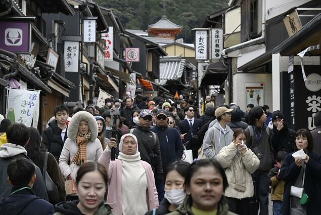 Jumlah Wisatawan Asing ke Jepang Turun Jadi 3,69 Juta di April