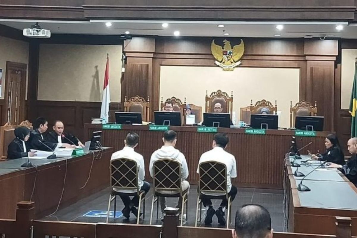Sidang Putusan Kasus Suap Bea Cukai Pemilik Blueray Cargo