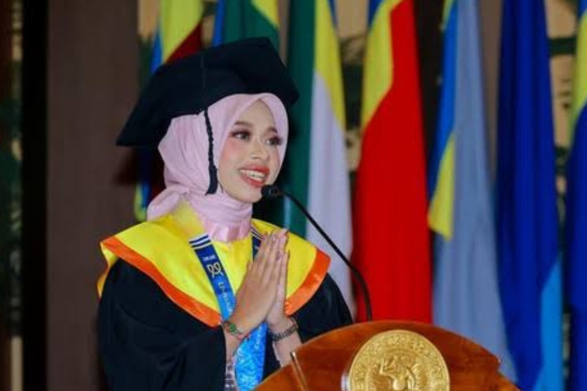 Kisah Inspiratif Devi, Raih Beasiswa S2 Usai Jadi Lulusan Terbaik
