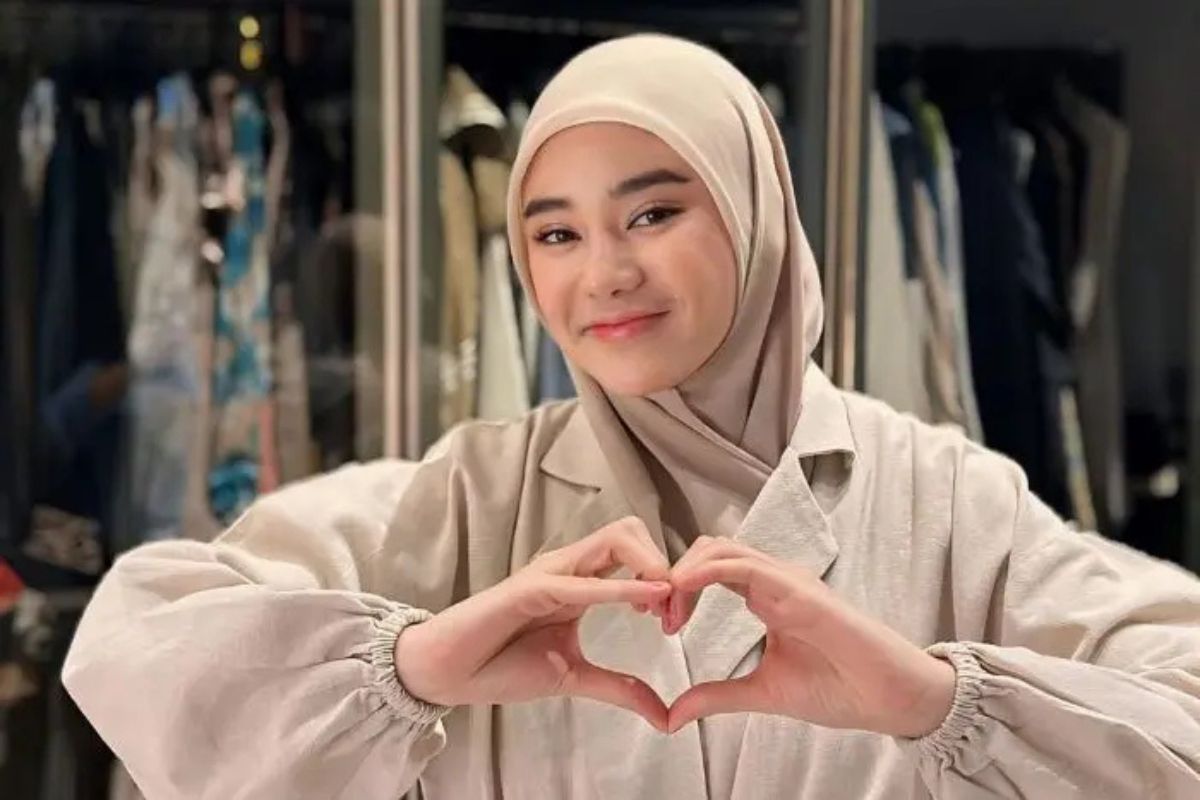 Clara Shinta Cabut Gugatan Cerai Usai Sepakat Berdamai