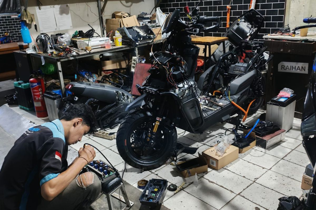 Bengkel Spesialis Sarankan Motor Listrik Servis Tiap 6 Bulan