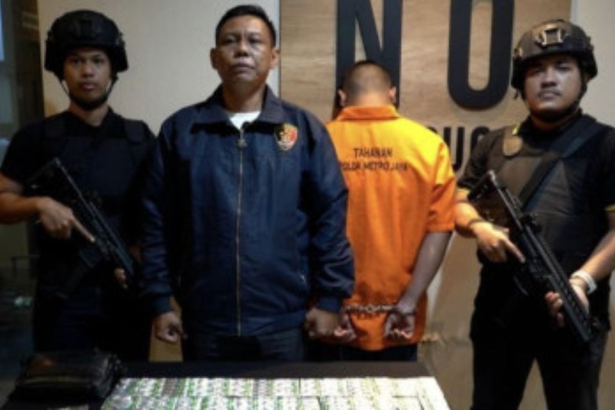 Modus Warung Kopi, Polisi Bongkar Peredaran Obat Keras di Bekasi