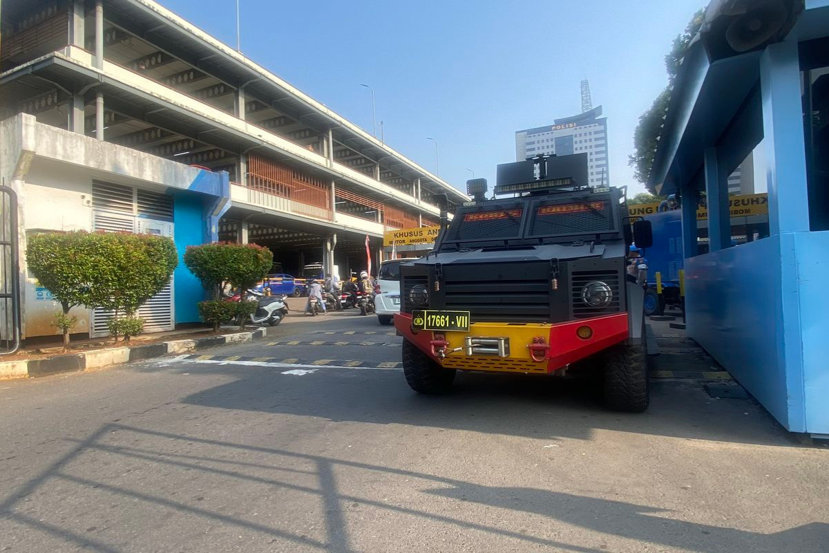 Polda Metro Jaya Perketat Penjagaan, Identitas Setiap Pengunjung Dicek