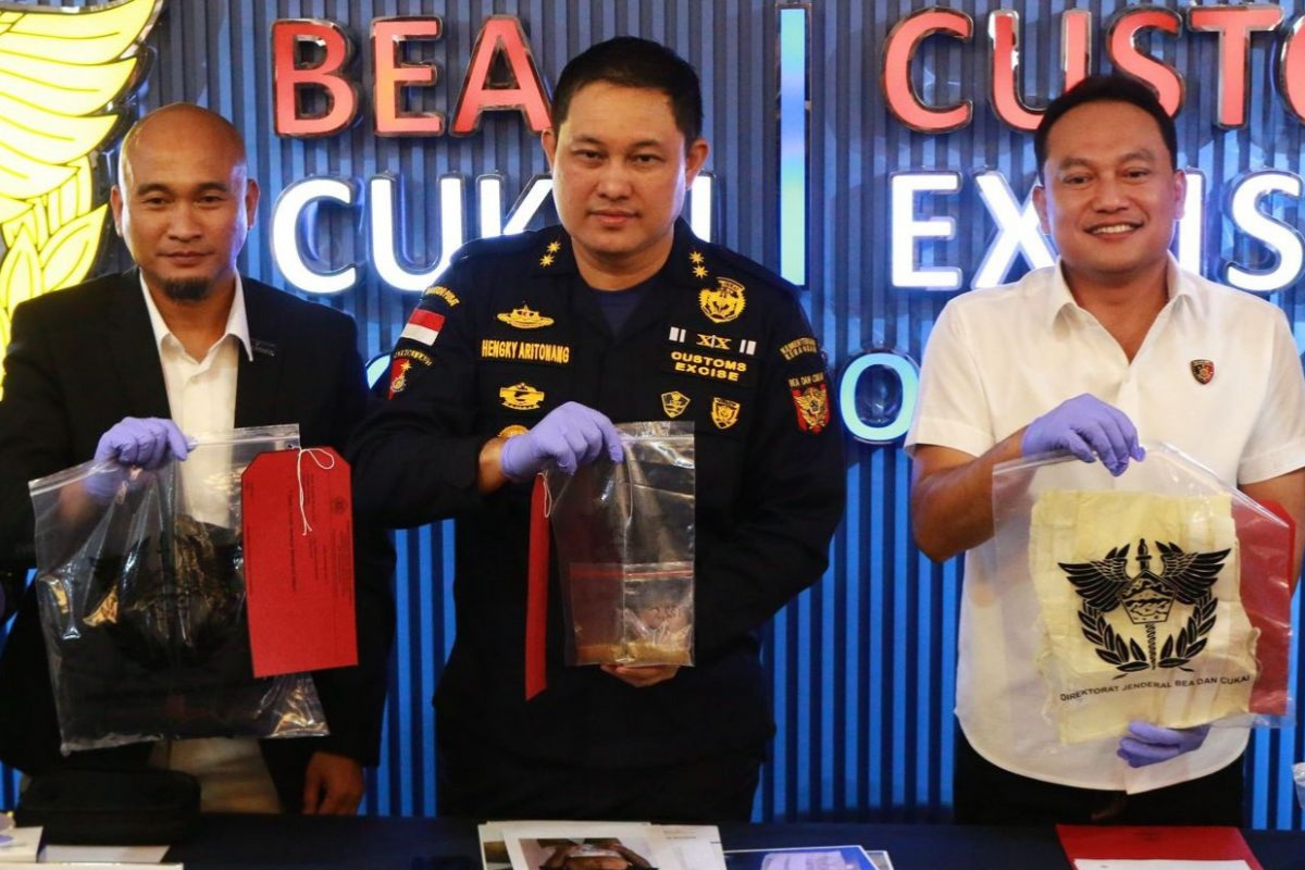 Bea Cukai Soetta Gagalkan Penyelundupan Emas Rp 700 Juta di Celana Dalam
