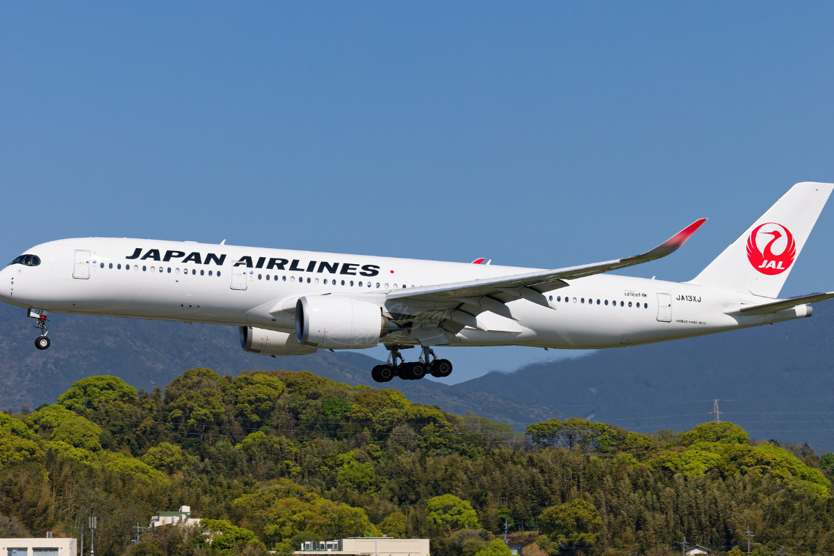 Japan Airlines Siap Buka Pengiriman Logistik ke Bulan