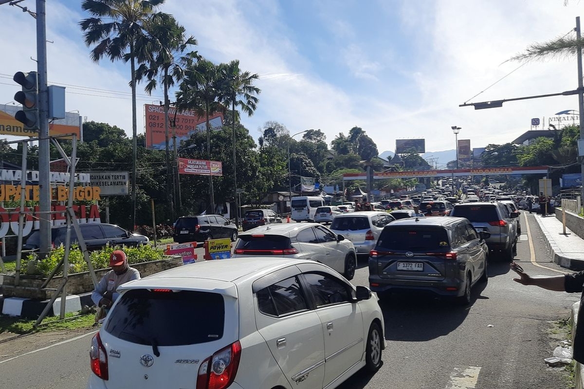 Volume Kendaraan Naik, One Way Arah Puncak Bogor Berlaku Pagi Ini