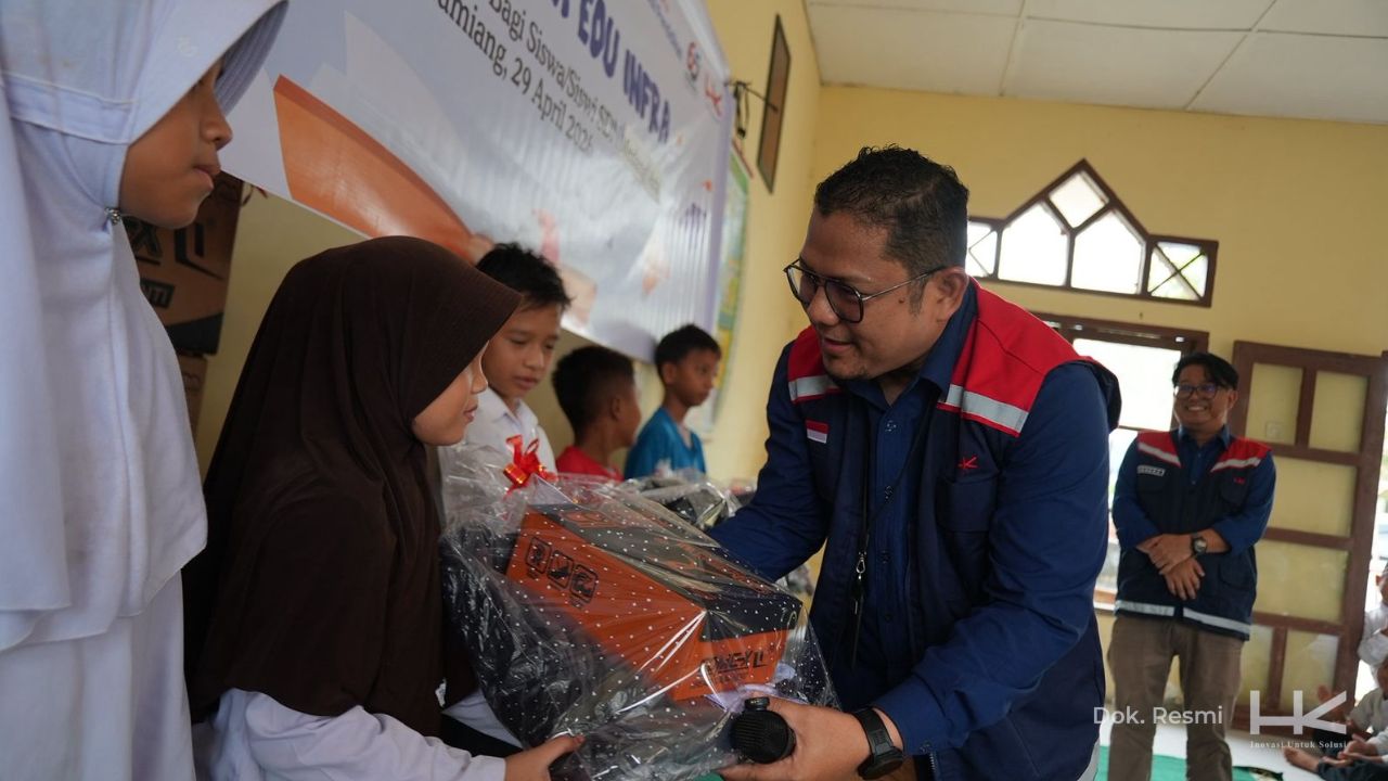 Hutama Karya Bangkitkan Semangat Belajar Anak Aceh Tamiang Pasca Banjir Melalui HK Peduli Edu Infra