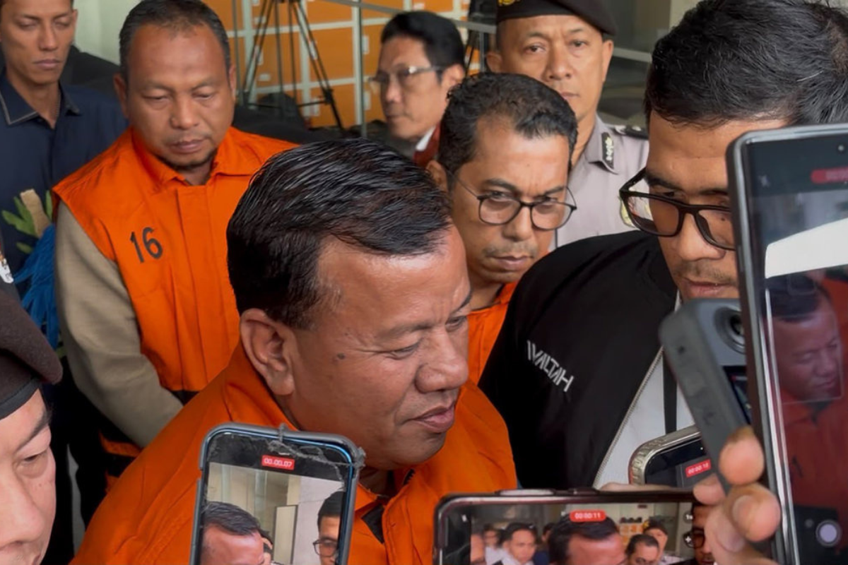 Anggota DPR Minta KPK Bongkar Kasus Amplop Menhut Raja Juli