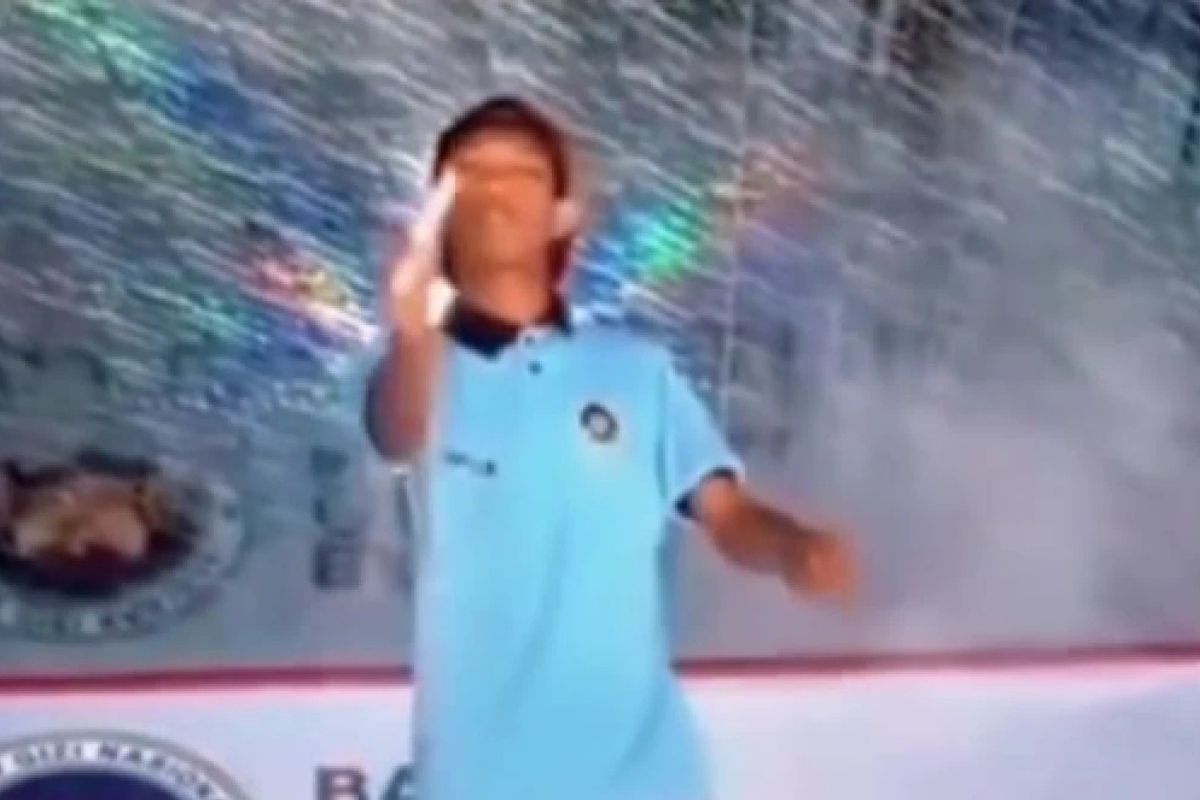Viral Aksi Makan Kaca Relawan SPPG Brebes, Koordinator: Cuma Hiburan