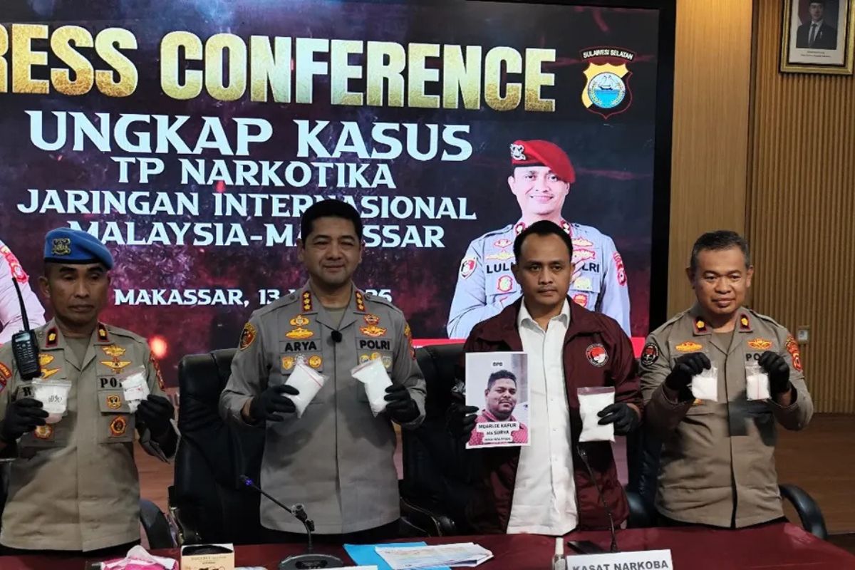 Polda Metro Tangkap Pengedar dan Sita 32 Kg Sabu Asal Malaysia