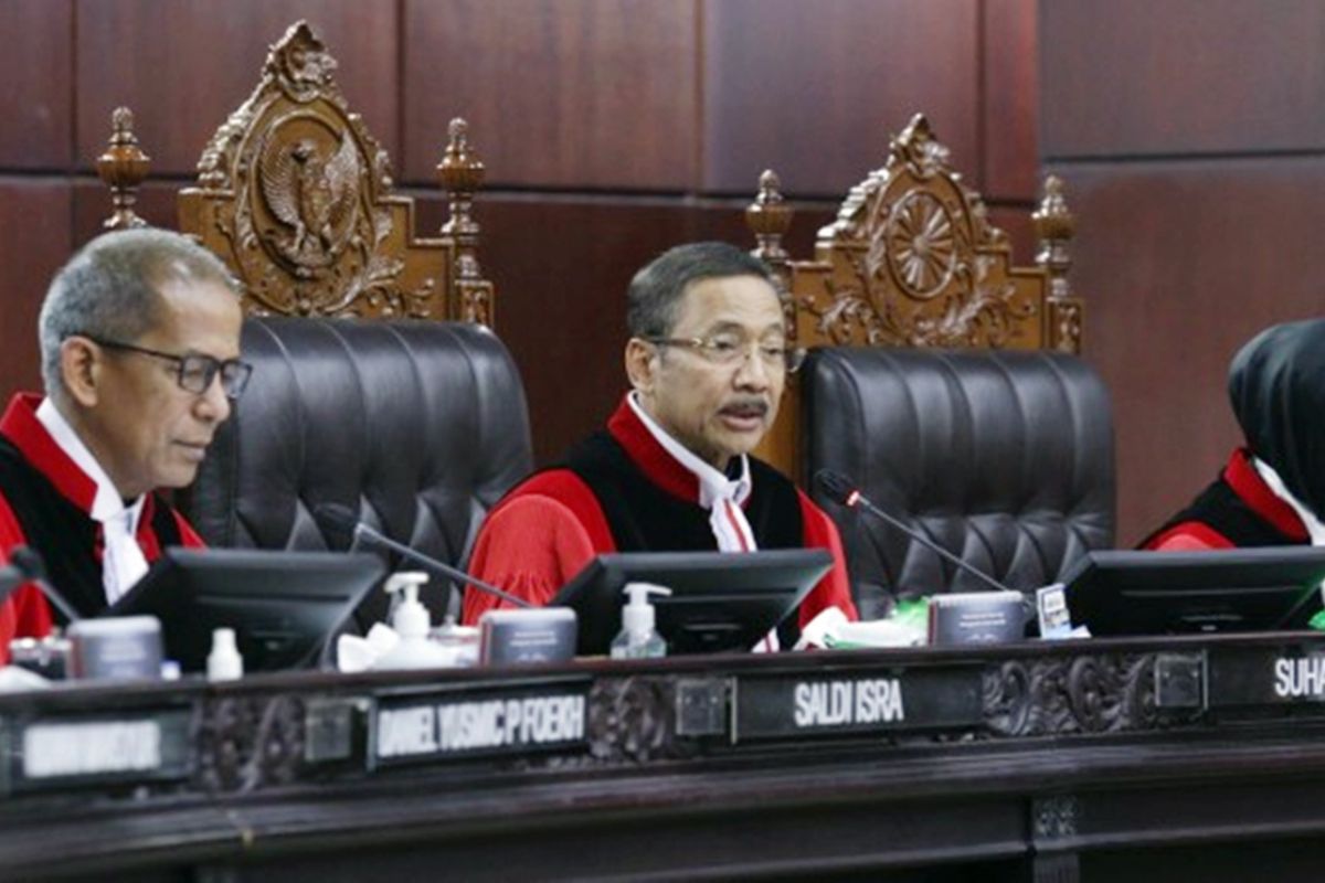 MK Kabulkan Cabut Uji UU APBN MBG hingga LHKPN Presiden Rp2 Triliun