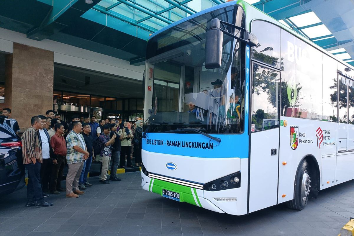Pemkot Pekanbaru Uji Coba Dua Unit Bus Listrik Trans Metro