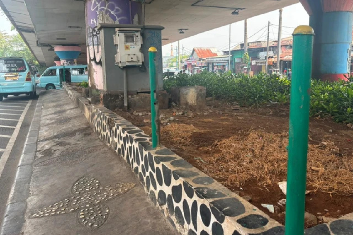 Pagar Flyover Kampung Melayu Dicuri 5 Kali, Satu Pelaku Ditangkap
