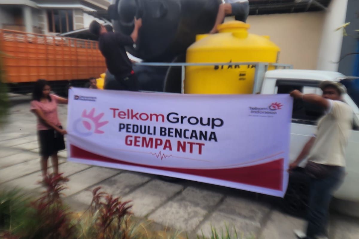 TelkomGroup Salurkan Bantuan Rp1,3 Miliar untuk Korban Gempa NTT