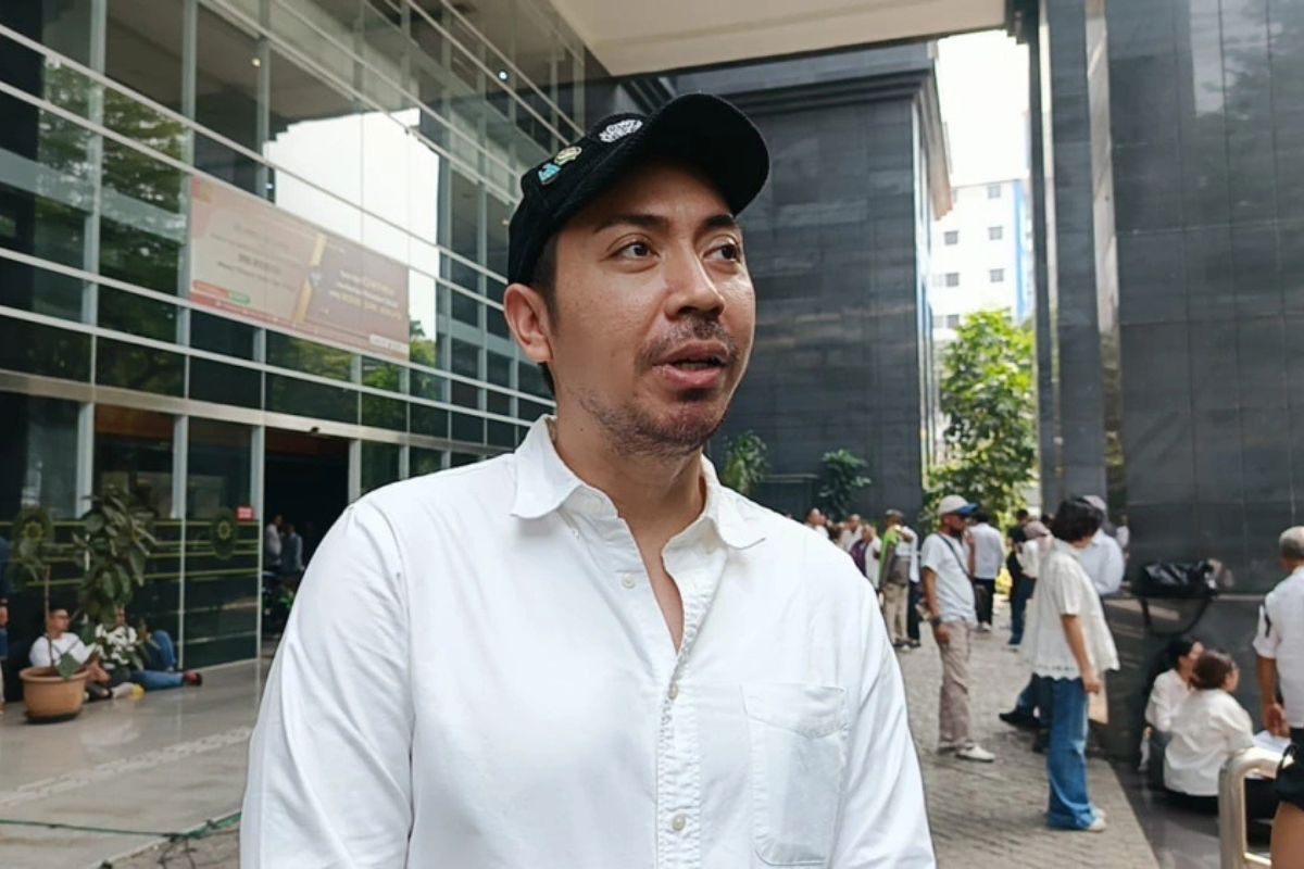 Khiva Iskak Puji Ketegaran Istri Nadiem Makarim di Persidangan