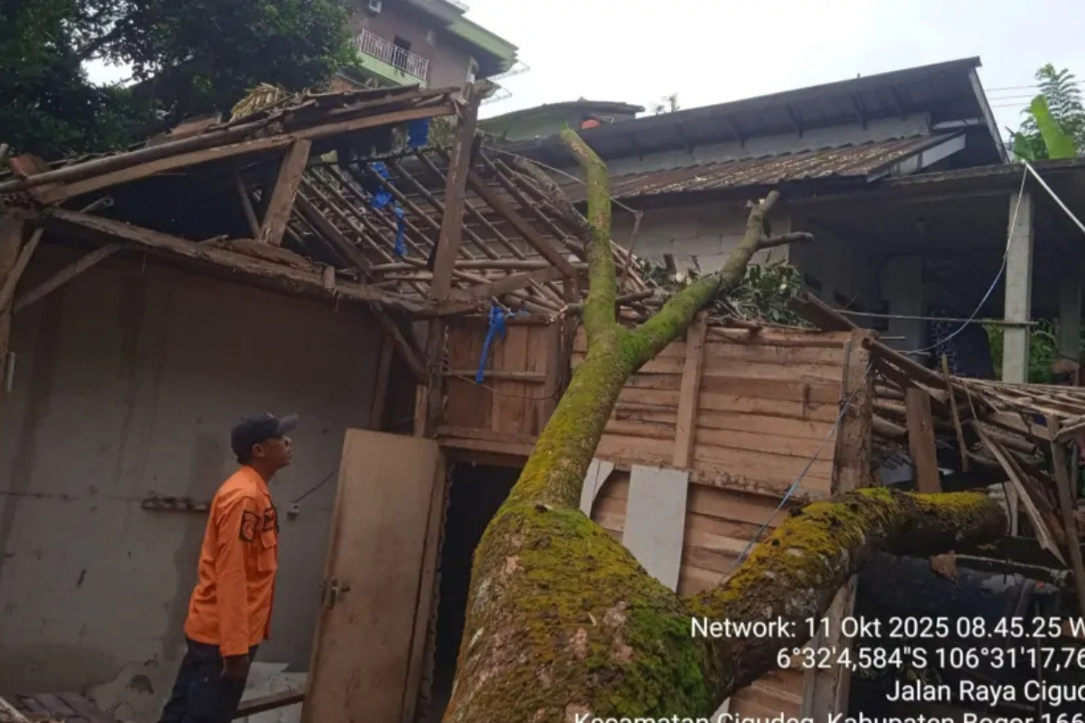 Rumah Warga Cigudeg Bogor Rusak Akibat Terjangan Angin Kencang