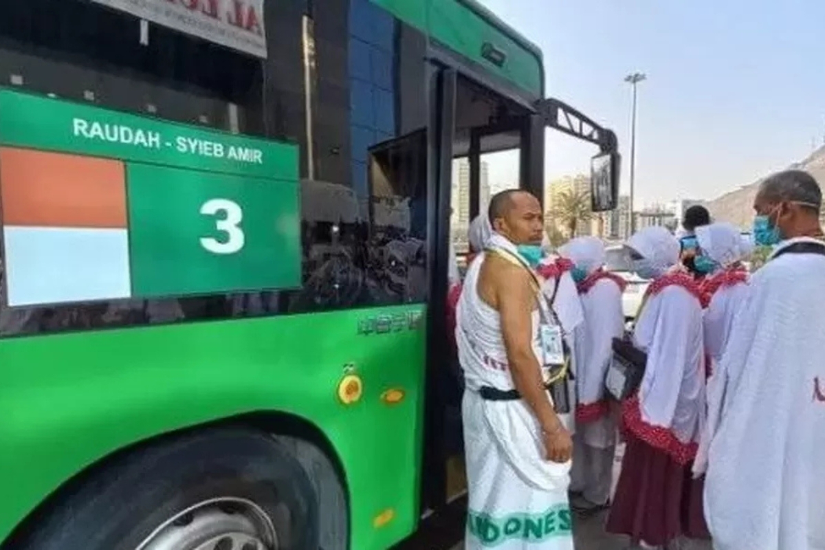 Layanan Bus Shalawat: PPIH Siagakan Petugas Halte 24 Jam Penuh