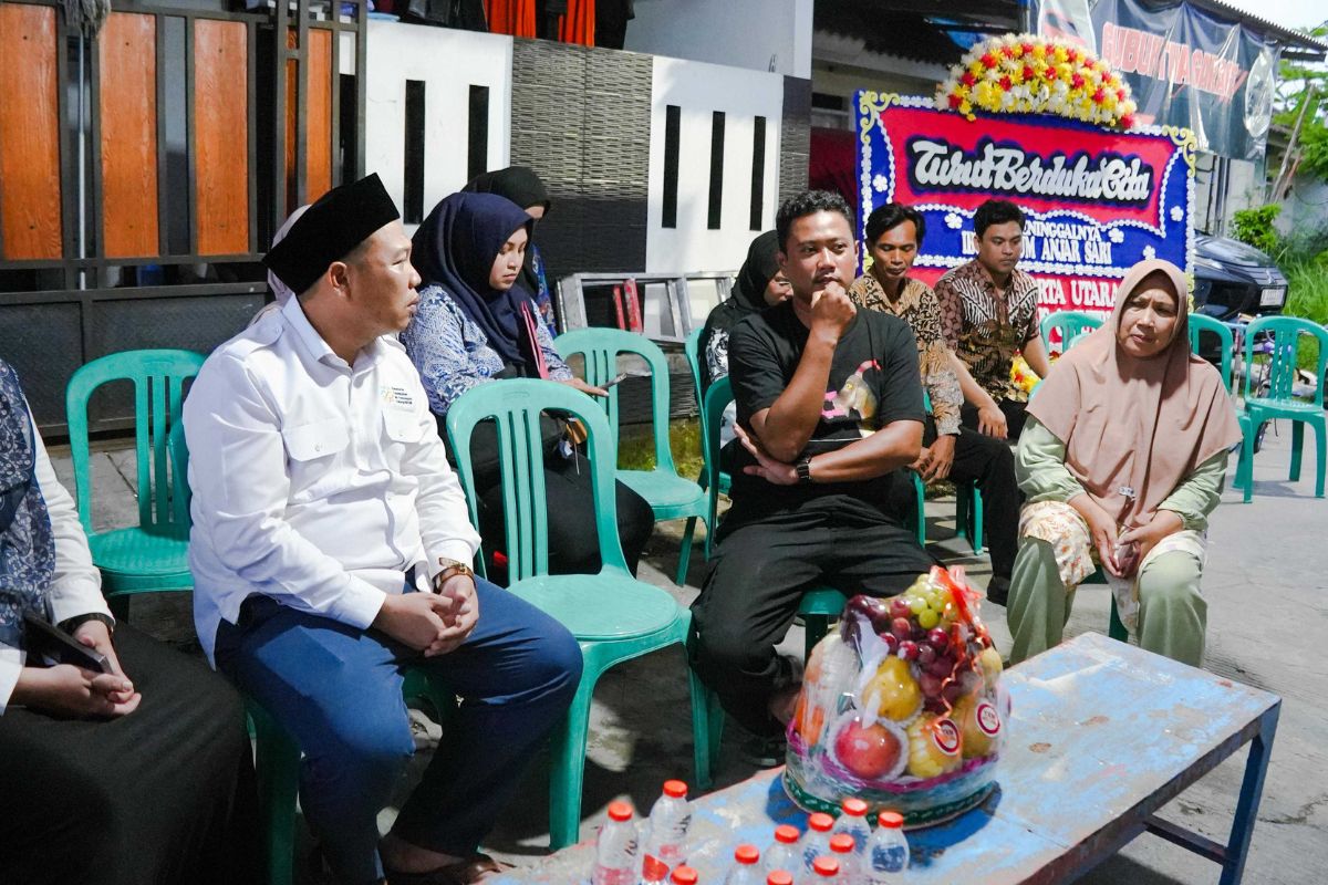 BKKBN Jabar Beri Trauma Healing Korban Kecelakaan KRL di Bekasi