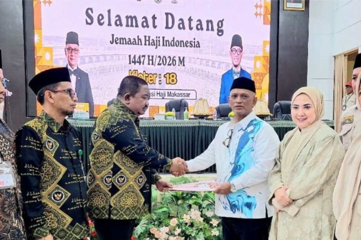 392 Jamaah Haji Kloter 18 Makassar Tiba di Tanah Air