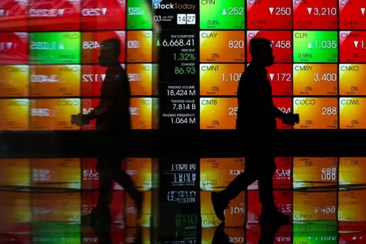 Awal Pekan, IHSG Dibuka Menguat 111 Poin Menuju Level 6.118