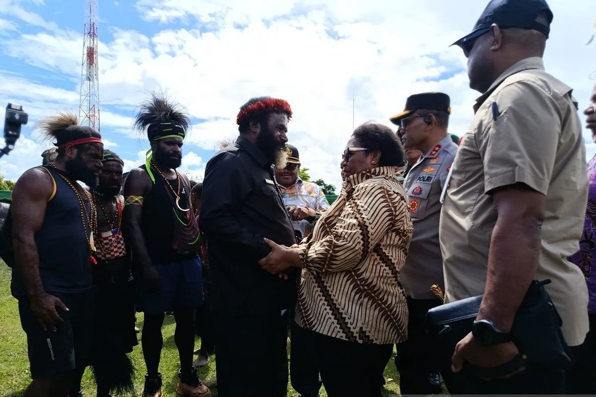 Rangkuman Berita Politik: Isu Papua Hingga Aktivitas Seskab