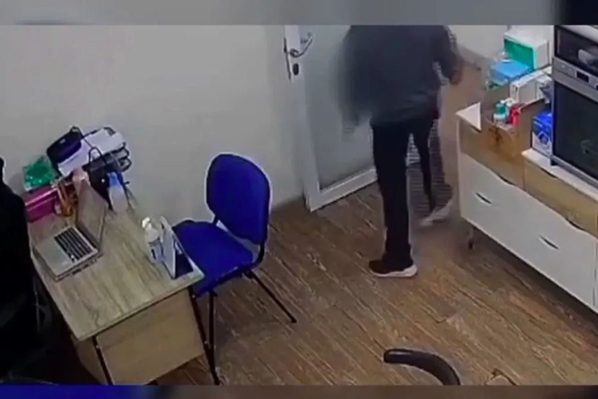 Pasien Tusuk Perawat Klinik Gigi di Tangerang Usai Bersihkan Karang
