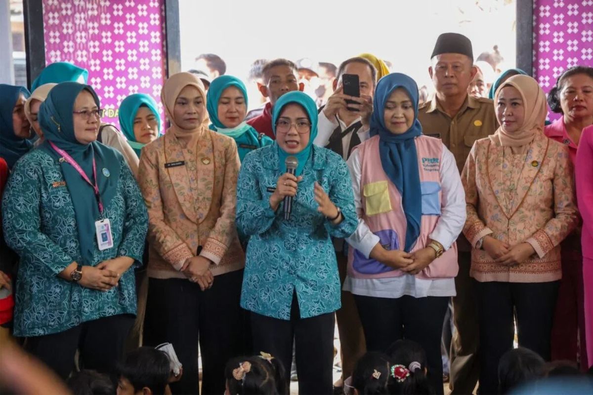 Kebakaran TPA Jatiwaringin: PKK Tangerang-Banten Salurkan Bantuan