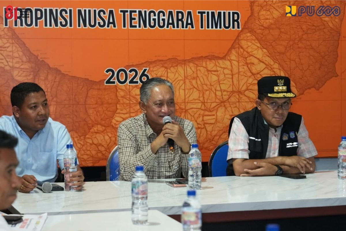 Menteri PU Dody Hanggodo Dorong Percepatan Pemulihan Jalan di Sikka