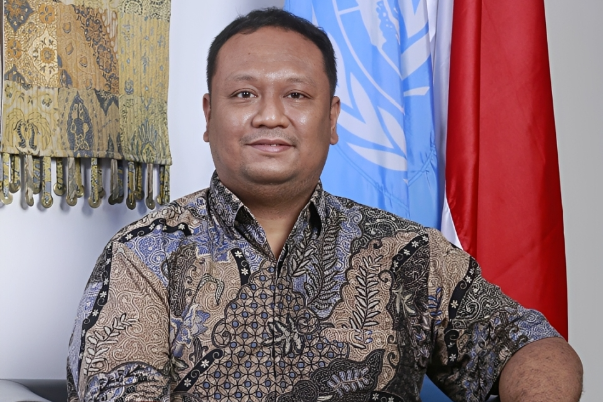 Mengenal Erlangga Alumnus Unair yang Kuliah di 3 Negara dan Kerja PBB