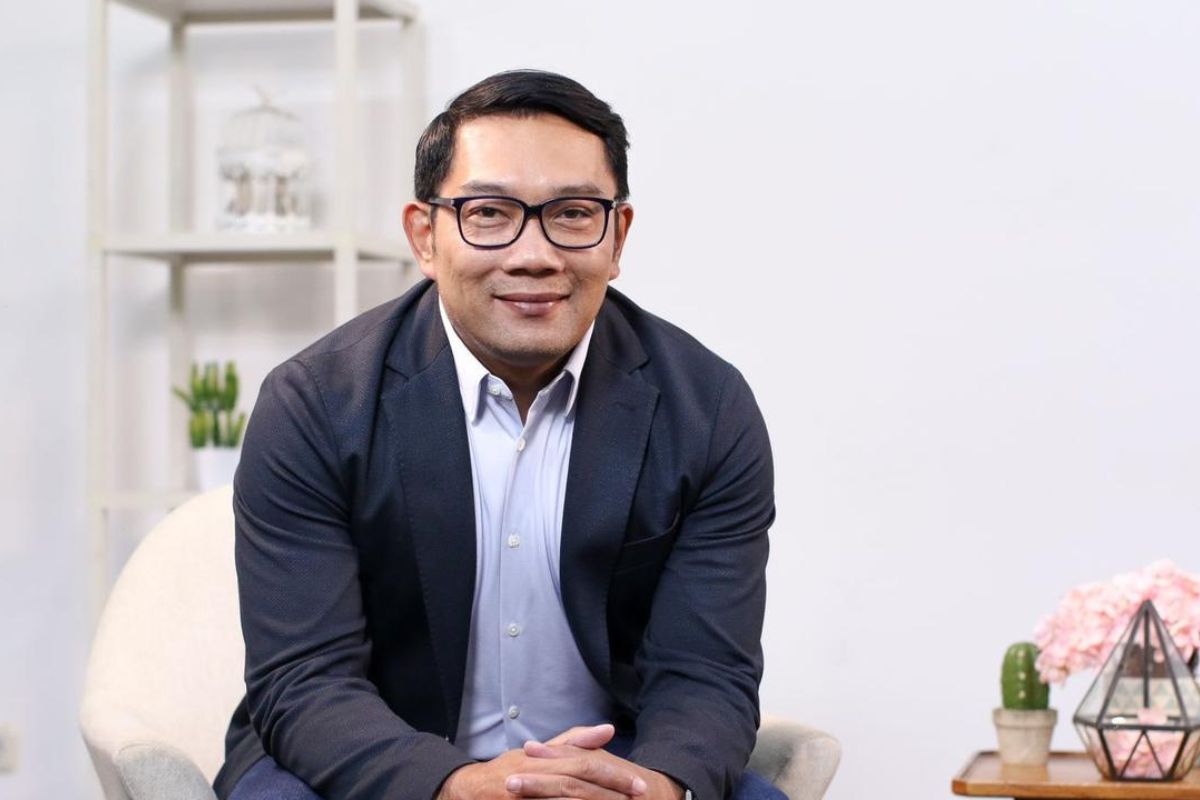 Klaim Ridwan Kamil Maju Pilgub Jabar 2029 Lawan Dedi Mulyadi Hoaks
