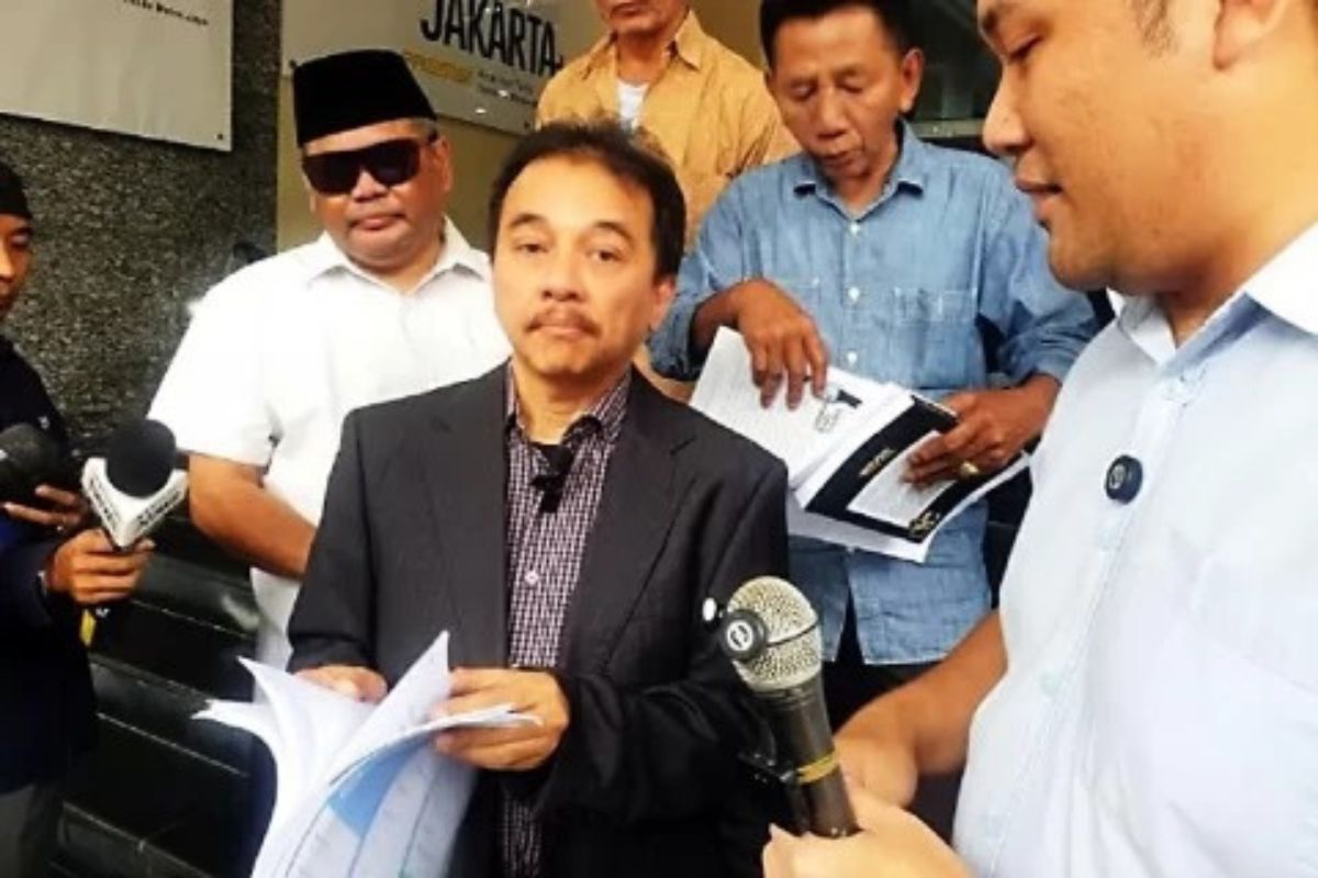 Berkas P21 Kasus Ijazah Jokowi, Roy Suryo Beri Respons Senyuman