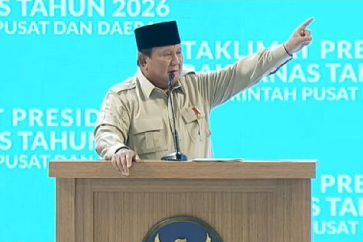 Prabowo Pertanyakan Pertumbuhan Ekonomi 5% yang Tak Kurangi Miskin