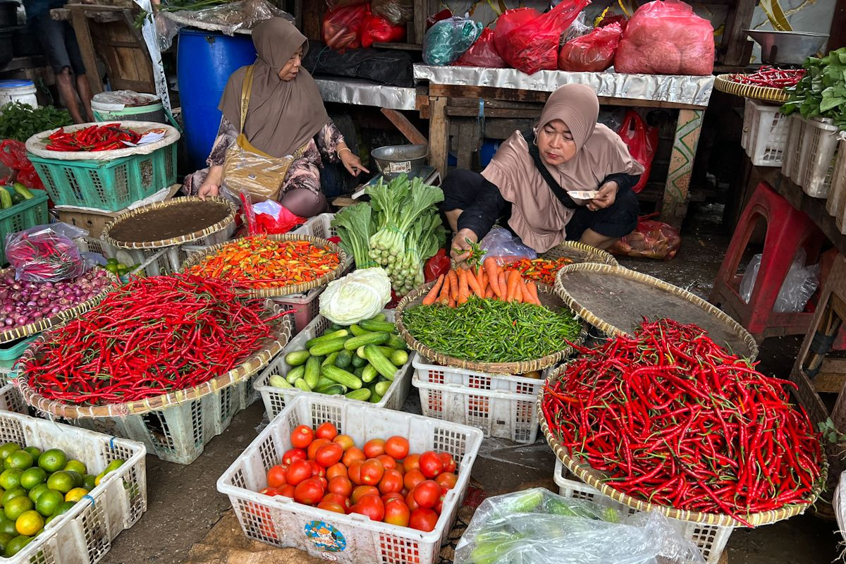 Data PIHPS: Harga Cabai Rawit Rp75.700 dan Telur Ayam Rp30.200/kg