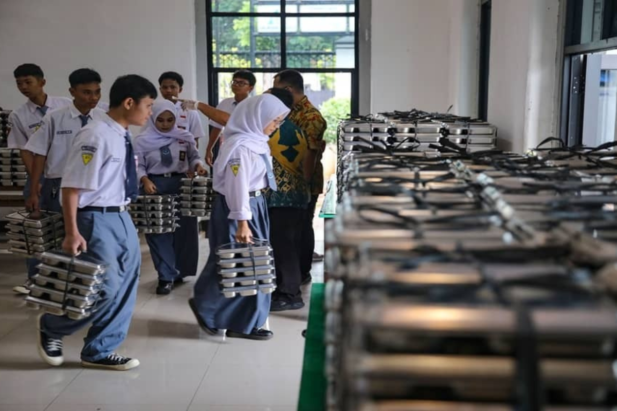 Moratorium SPPG BGN, Charles Honoris Usul Dapur MBG di Sekolah