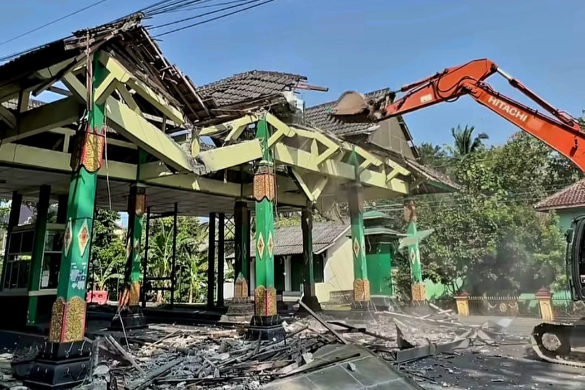 Bangunan Sejak Tahun 90-an, TPR Parangtritis Lama Kini Dibongkar