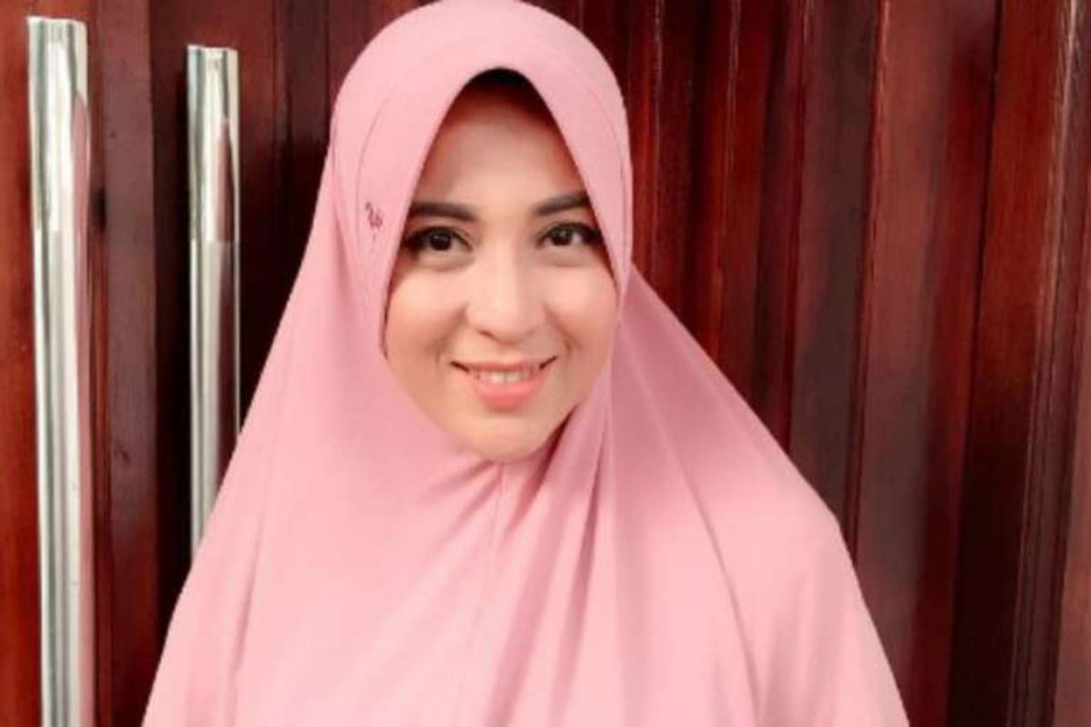 Rahasia Kebugaran dan Awet Muda ala Aktris Devi Permatasari