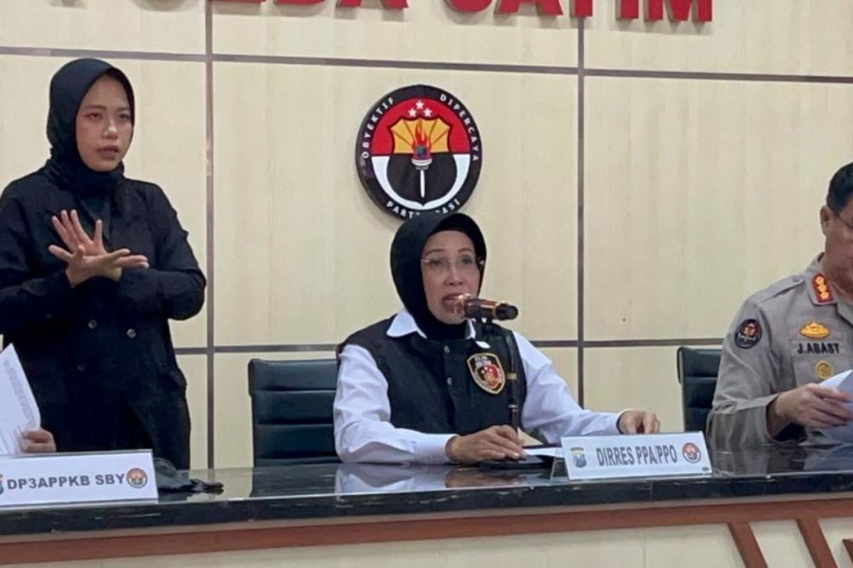 Polda Jatim Ringkus Ayah yang Hamili Anak Kandung di Surabaya