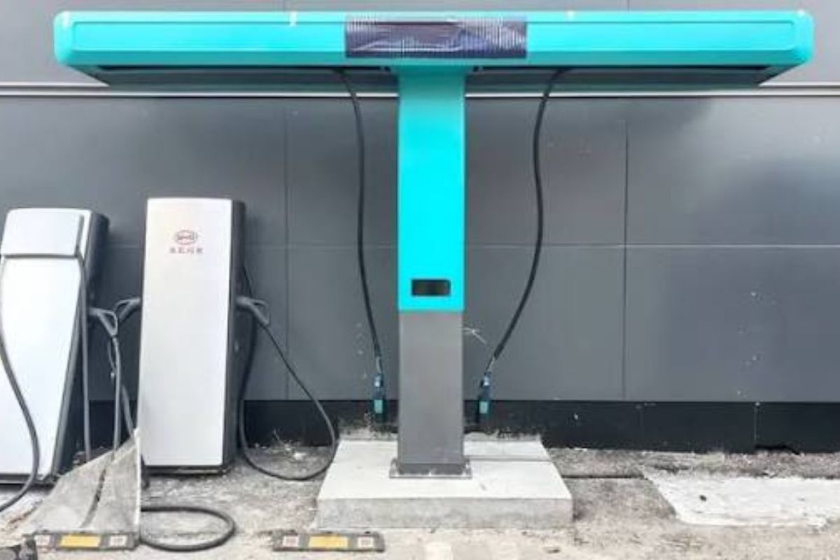 Capai 33% Target, BYD Pasang 6.682 Jaringan Flash Charger