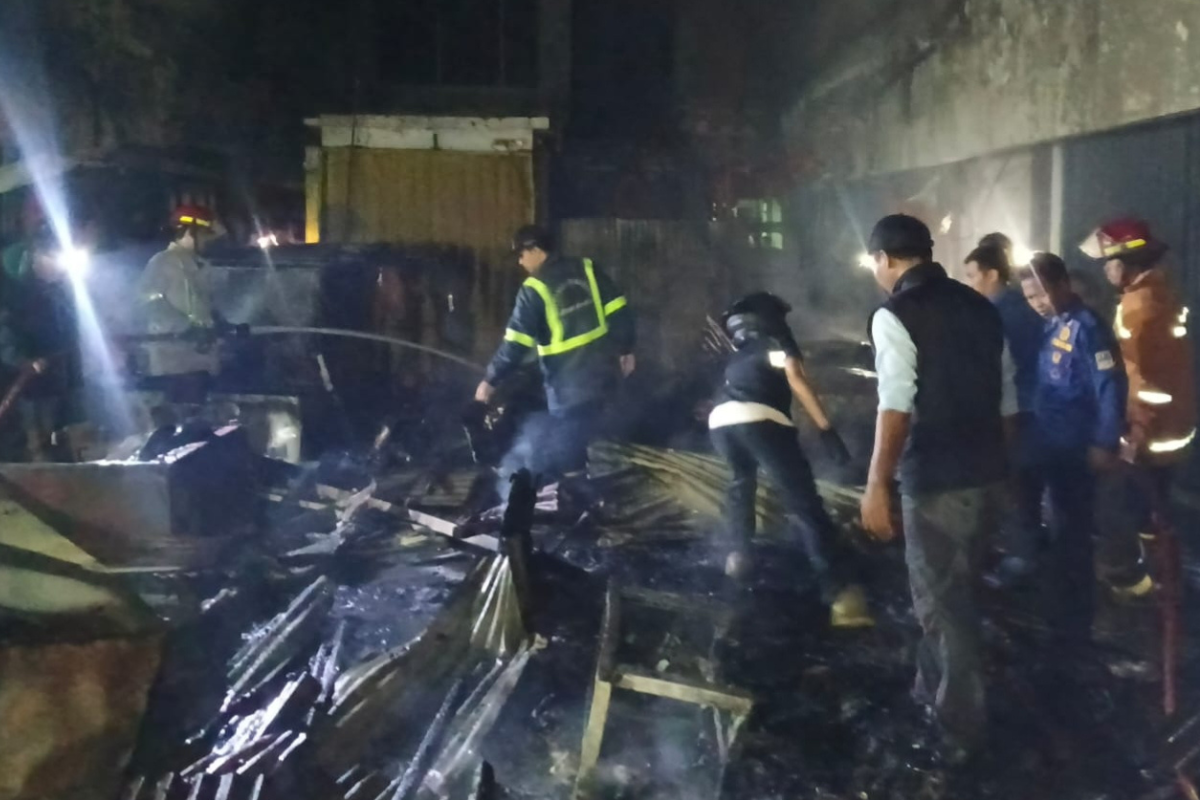 Pasar SGC Cikarang Kebakaran, 7 Lapak Pedagang Hangus