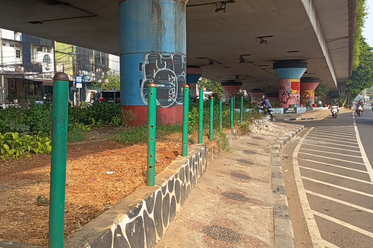 Polisi Ungkap Aksi Pencurian Pagar Flyover Kampung Melayu Lebih 5 Kali