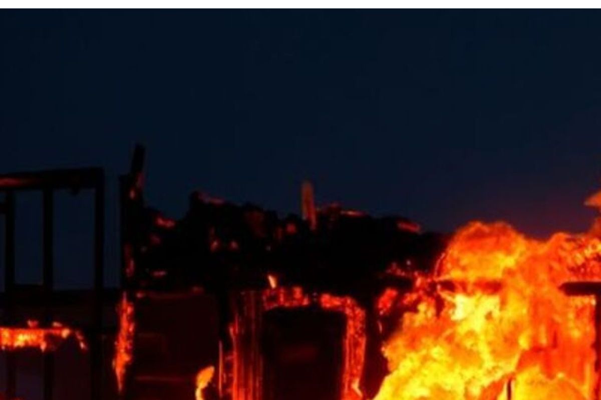 Dua Rumah di Muara Angke Hangus Terbakar Diduga Korsleting