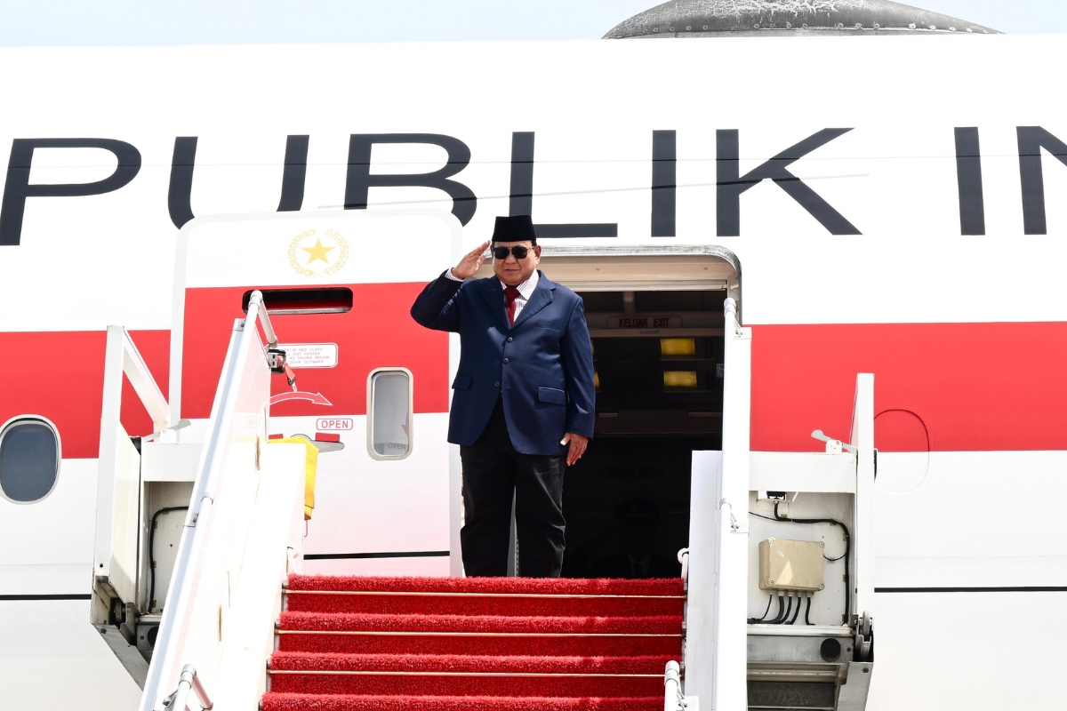 Seskab Teddy Ungkap Kunker Presiden Prabowo Raih Investasi Rp2.430 T