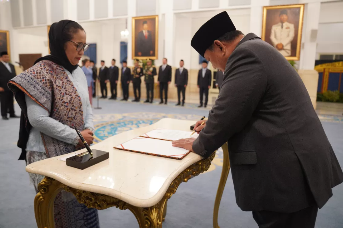 Prabowo Lantik Pejabat Baru dan Penasihat Khusus di Istana