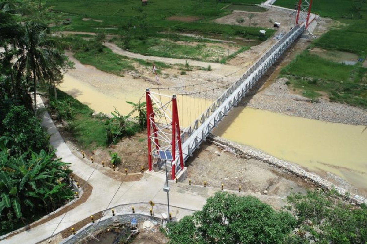 Pemerintah Targetkan 2.500 Jembatan Gantung Rampung Agustus 2026