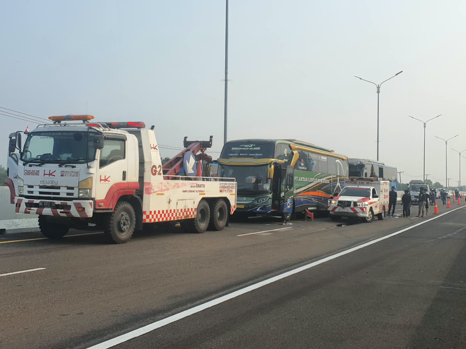 Kecelakaan Tol Palindra Libatkan Empat Kendaraan, Bukan Karhutla