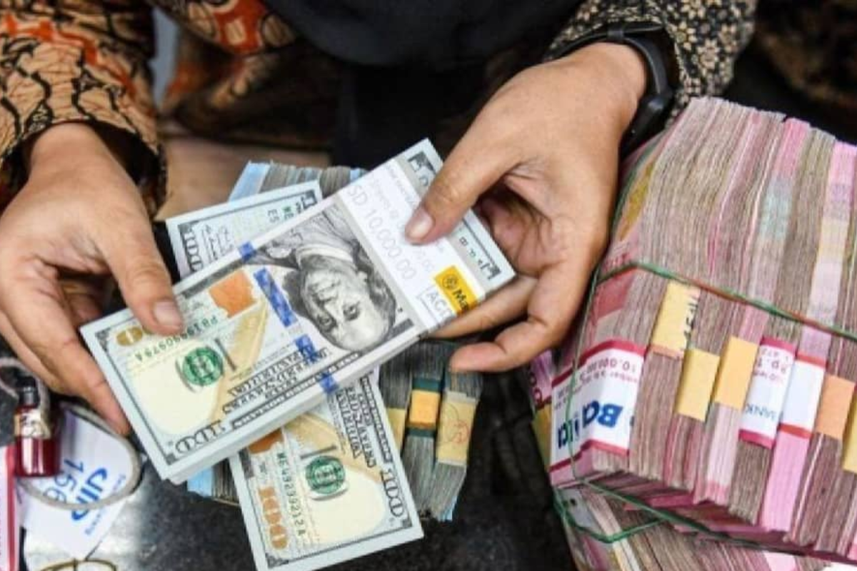 Kurs Rupiah Kamis Pagi Melemah 0,53 Persen ke Rp17.856 per Dolar