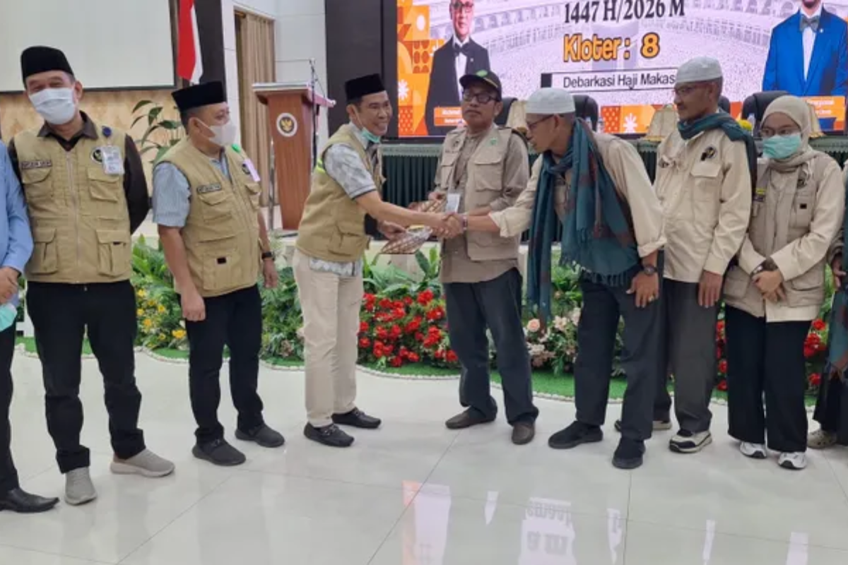Kloter 18 Makassar Tiba, 392 Jamaah Haji Disambut di Sudiang