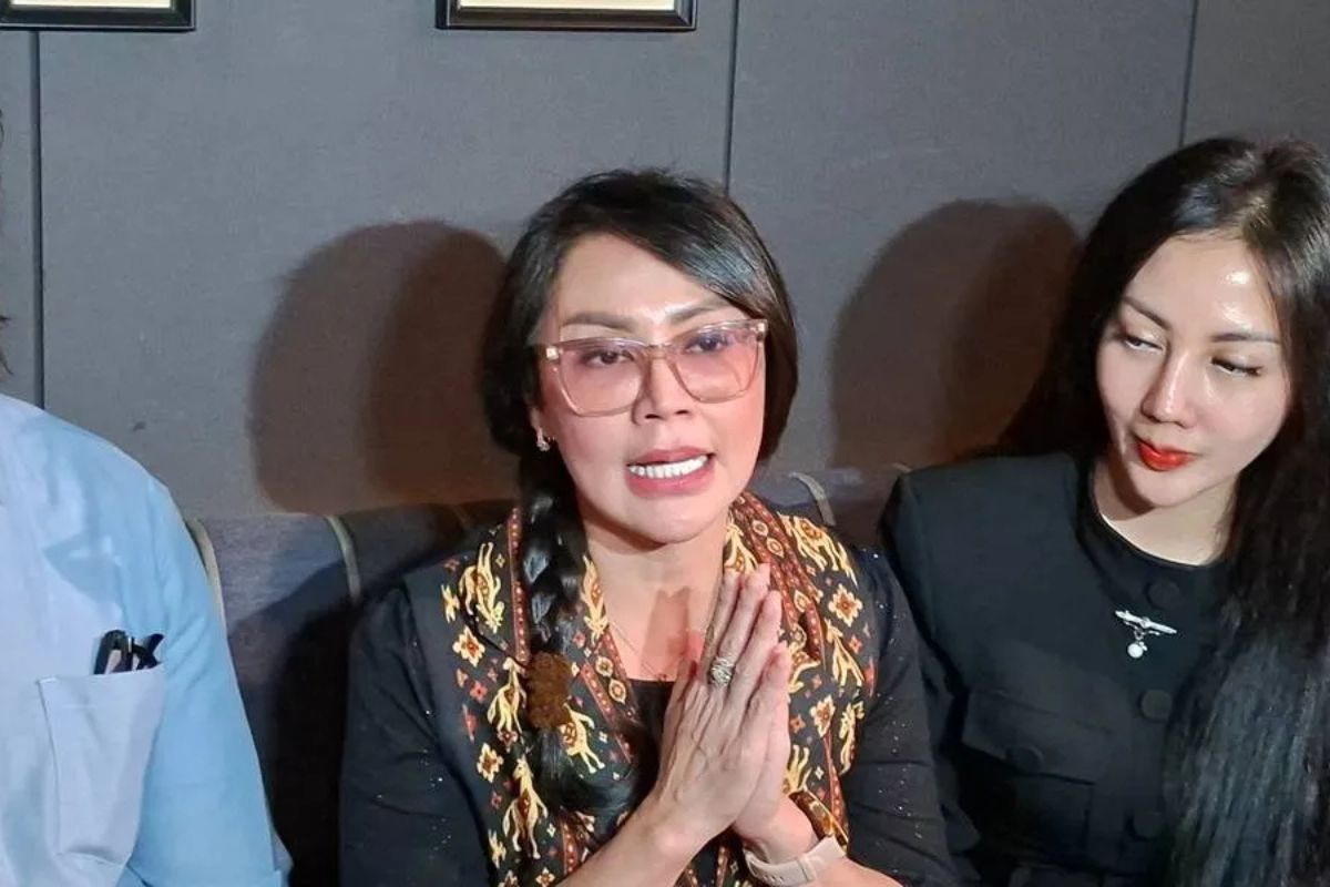 Alasan Tessa Kaunang Somasi Sandy Tumiwa Terkait Foto Editan