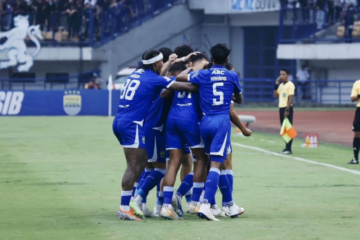 Persib Bandung Bungkam Persija 2-1, Kokoh di Puncak Super League