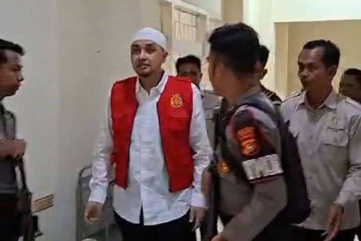 Uang Bisnis Sabu Eks Kapolres Bima Kota Disetor ke Rekening Romli